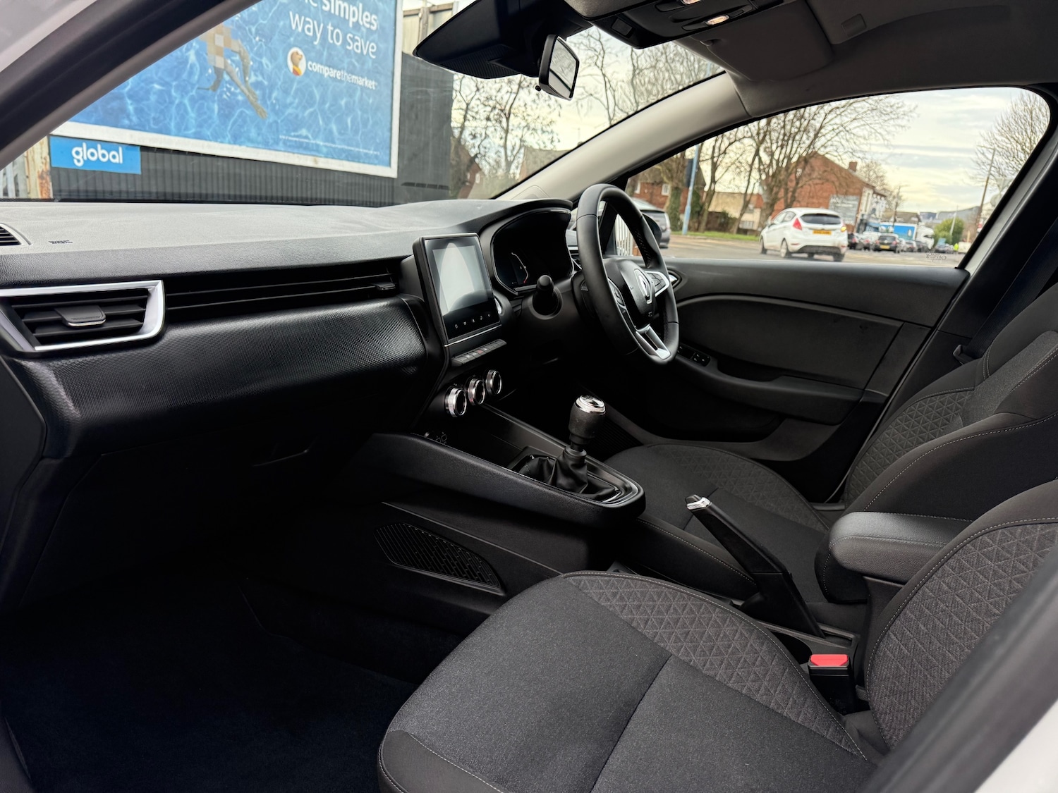 Used Renault Clio 2023 for sale - 77234003: Photo 11