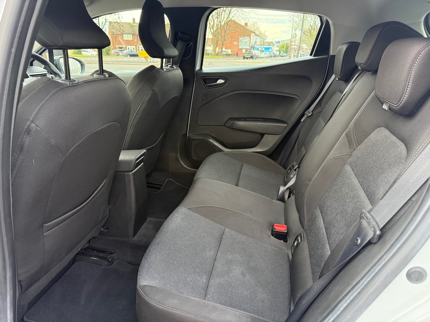 Used Renault Clio 2023 for sale - 77234003: Photo 18