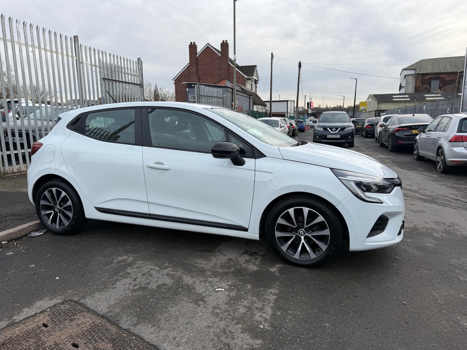 Used Renault Clio 2023 for sale - 77234003: Photo 5