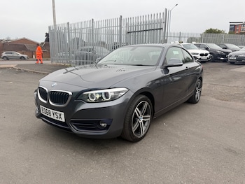 Used BMW 2 Series 2018 for sale - 76290183: Photo