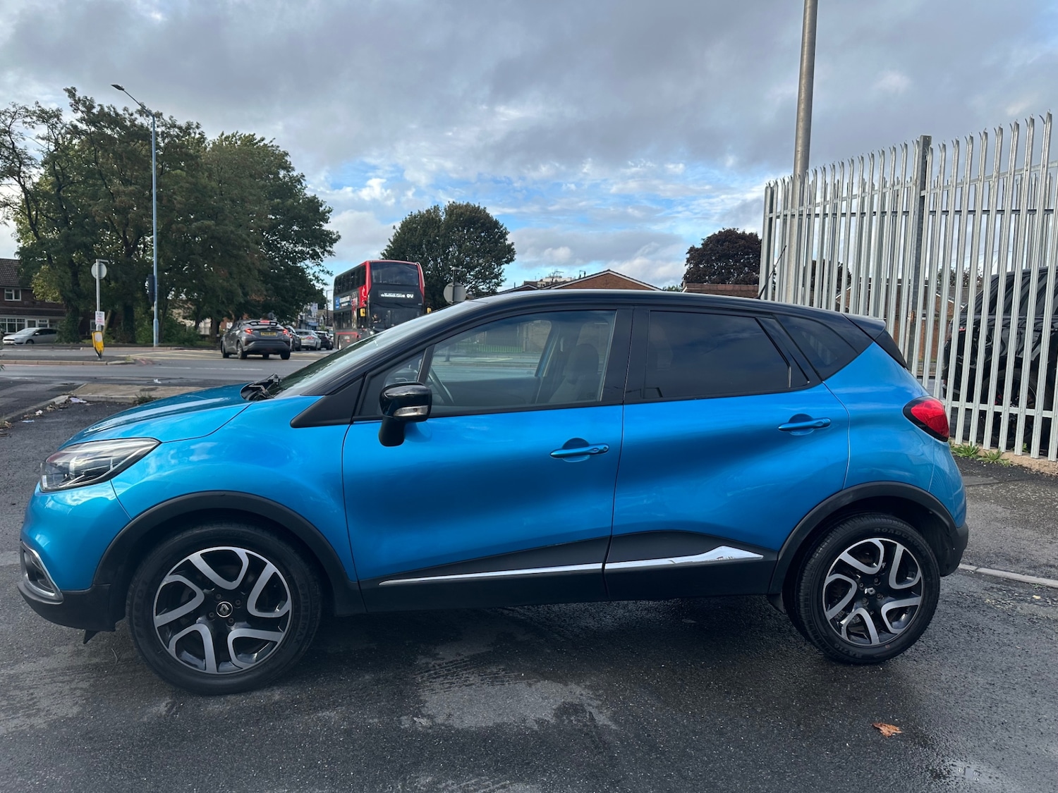 Used Renault Captur 2017 for sale - 76290195: Photo 10
