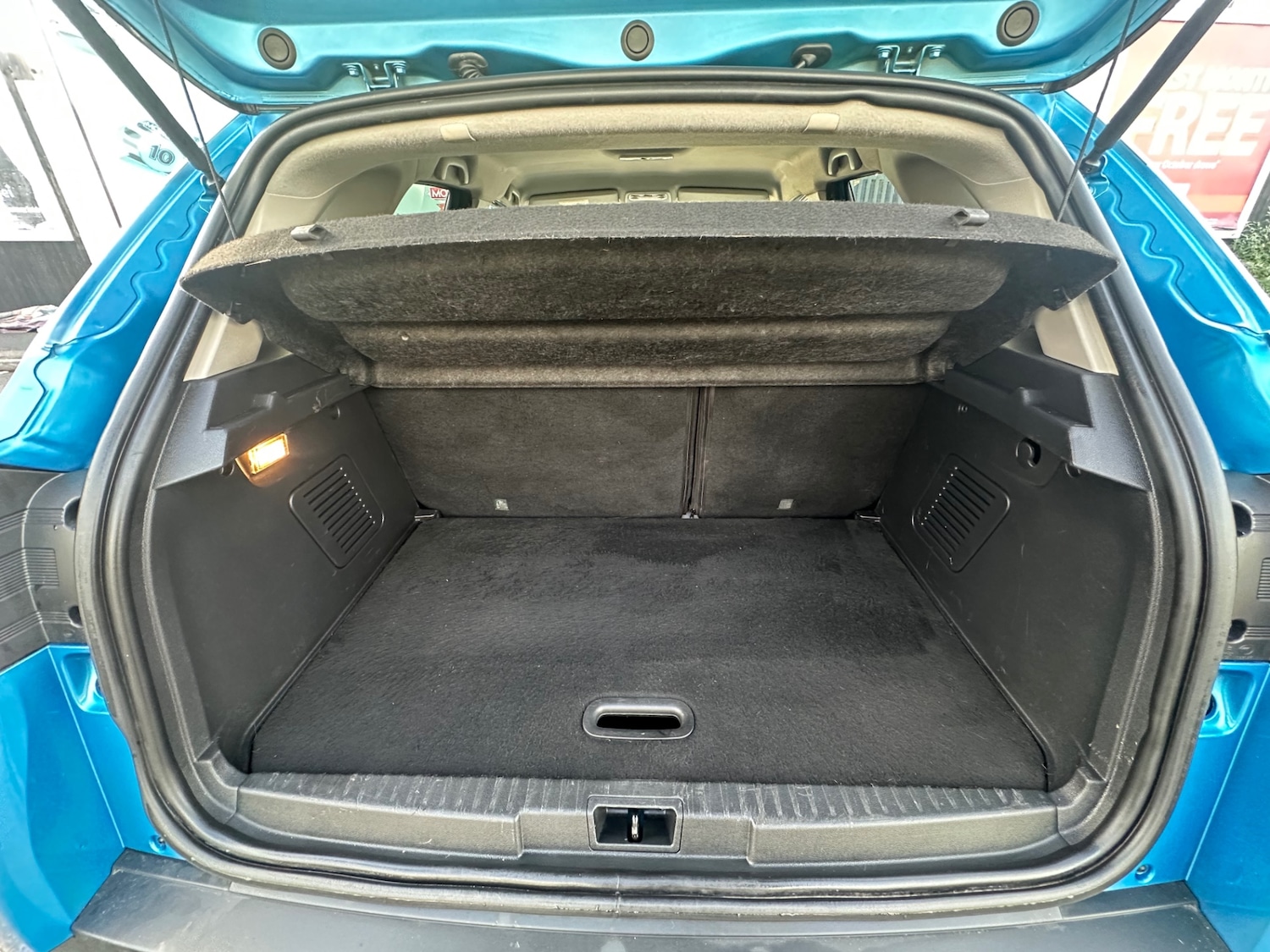 Used Renault Captur 2017 for sale - 76290195: Photo 19