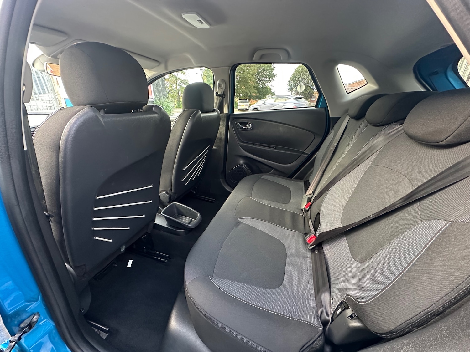 Used Renault Captur 2017 for sale - 76290195: Photo 7