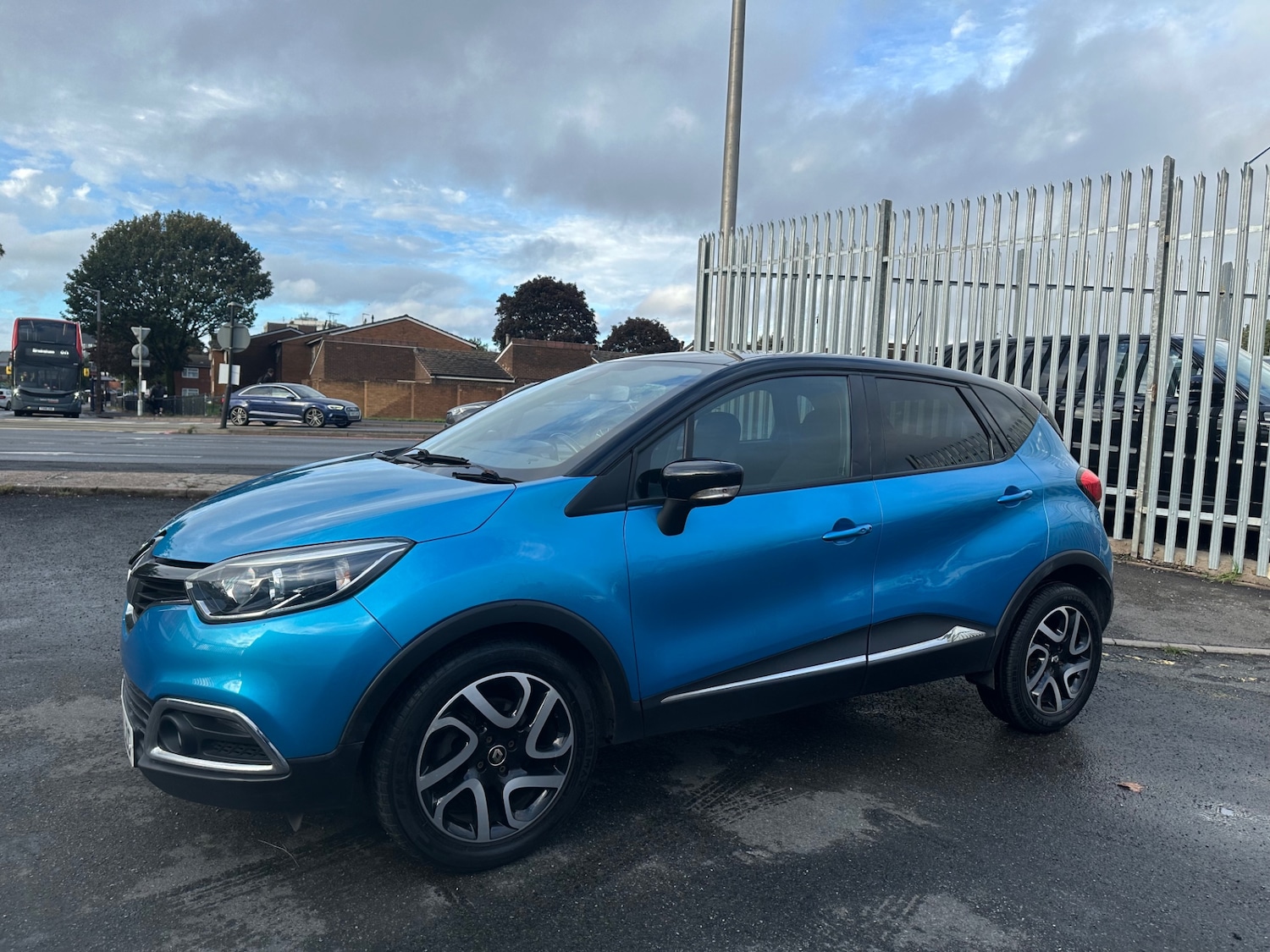 Used Renault Captur 2017 for sale - 76290195: Photo 8