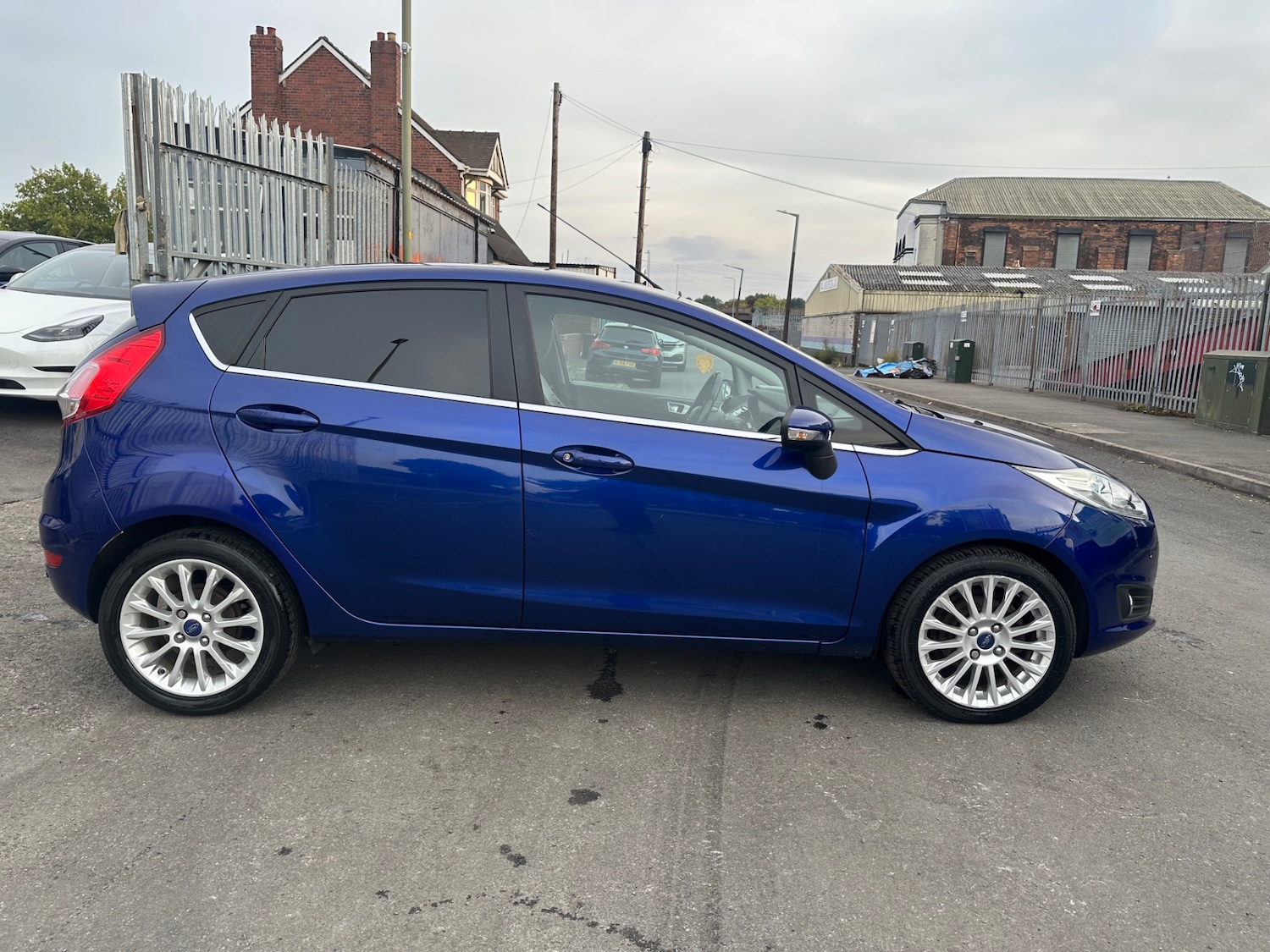 Used Ford Fiesta 2015 for sale - 76017614: Photo 13
