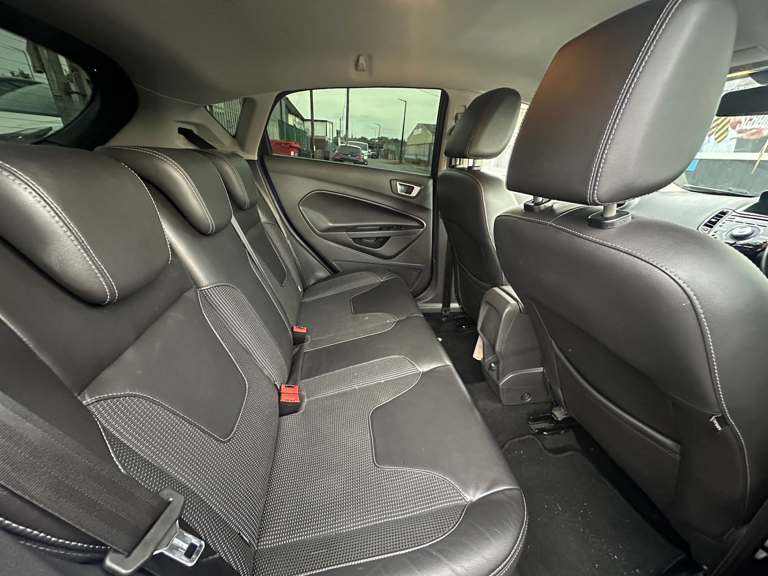 Used Ford Fiesta 2015 for sale - 76017614: Photo 17