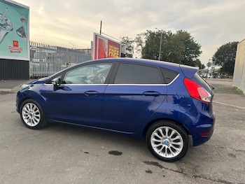 Used Ford Fiesta 2015 for sale - 76017614: Photo 4