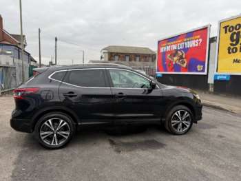 Used Nissan Qashqai 2017 for sale - 74060780: Photo