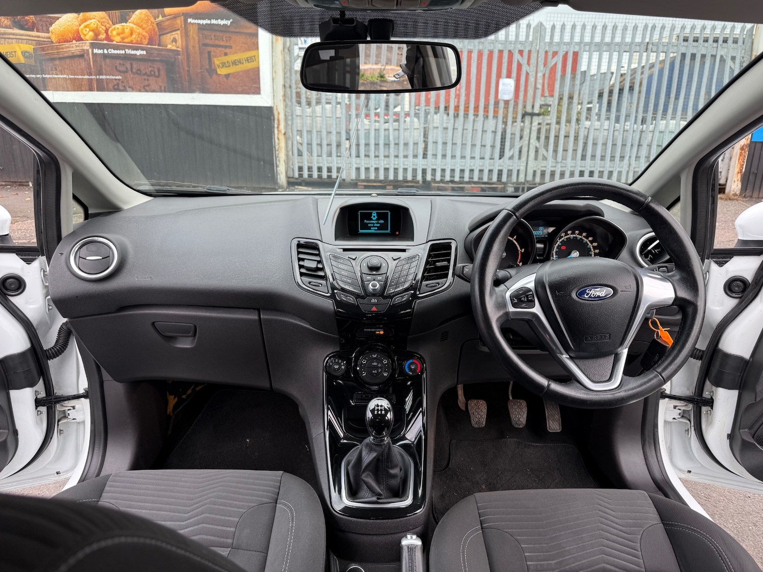 Used Ford Fiesta 2014 for sale - 76354997: Photo 11