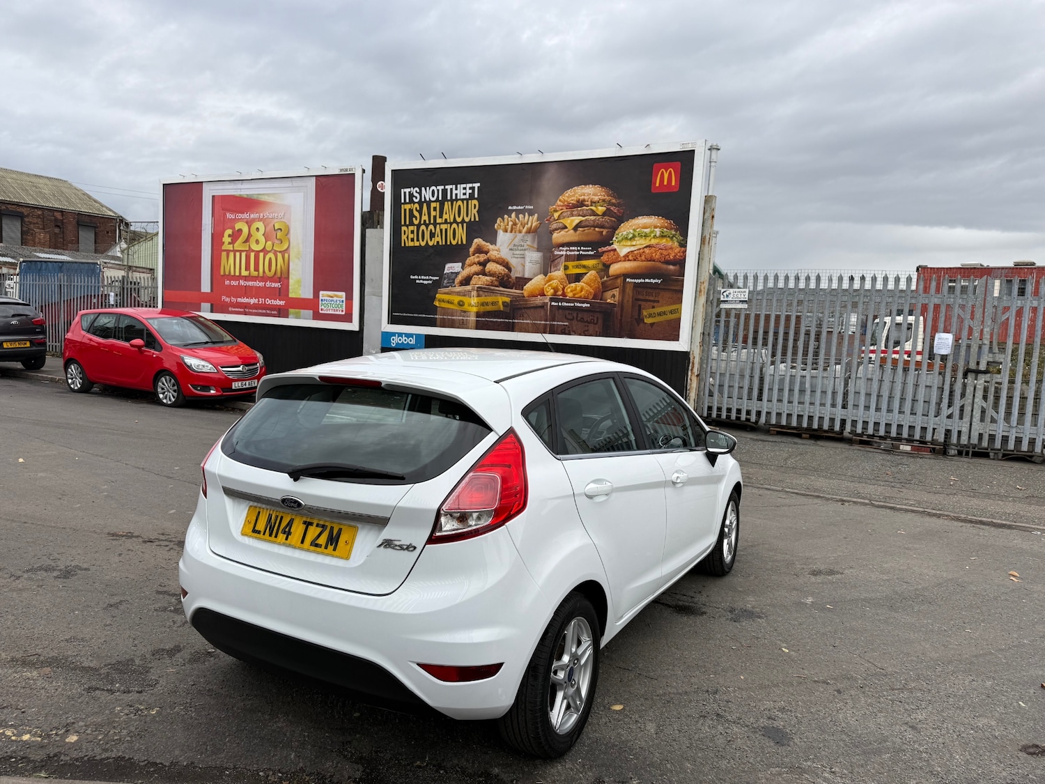 Used Ford Fiesta 2014 for sale - 76354997: Photo 18