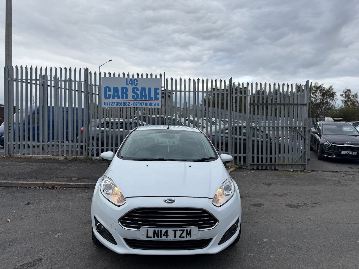 Used Ford Fiesta 2014 for sale - 76354997: Photo 2