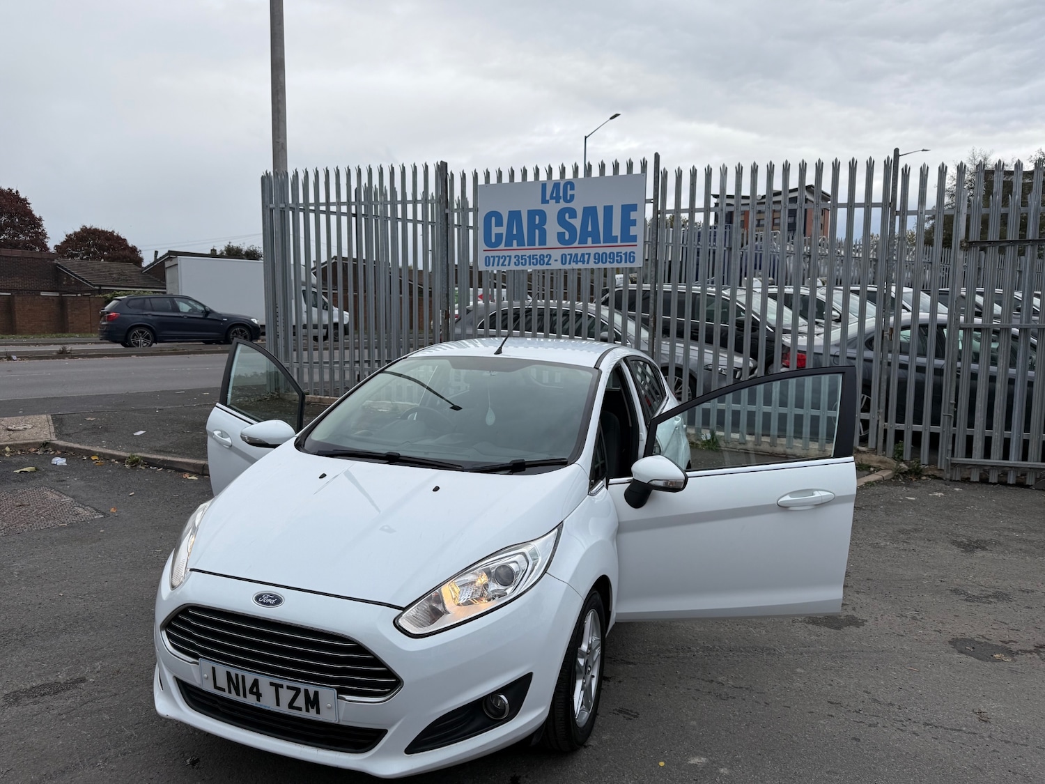 Used Ford Fiesta 2014 for sale - 76354997: Photo 9