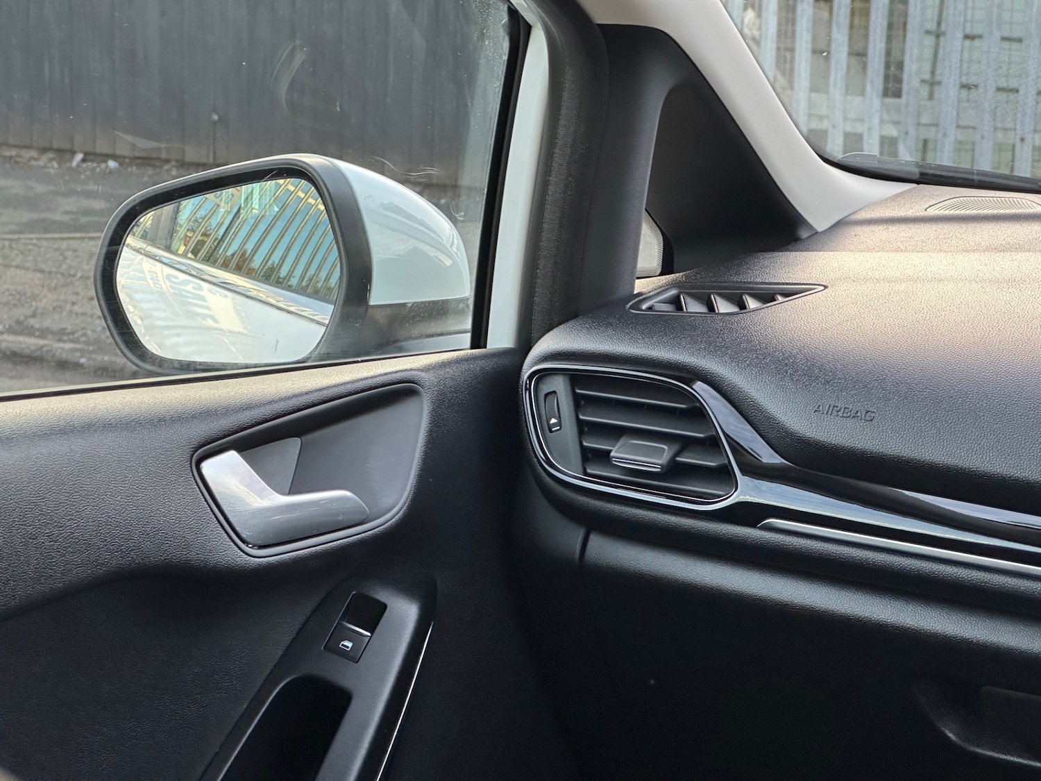 Used Ford Fiesta 2018 for sale - 76576996: Photo 19