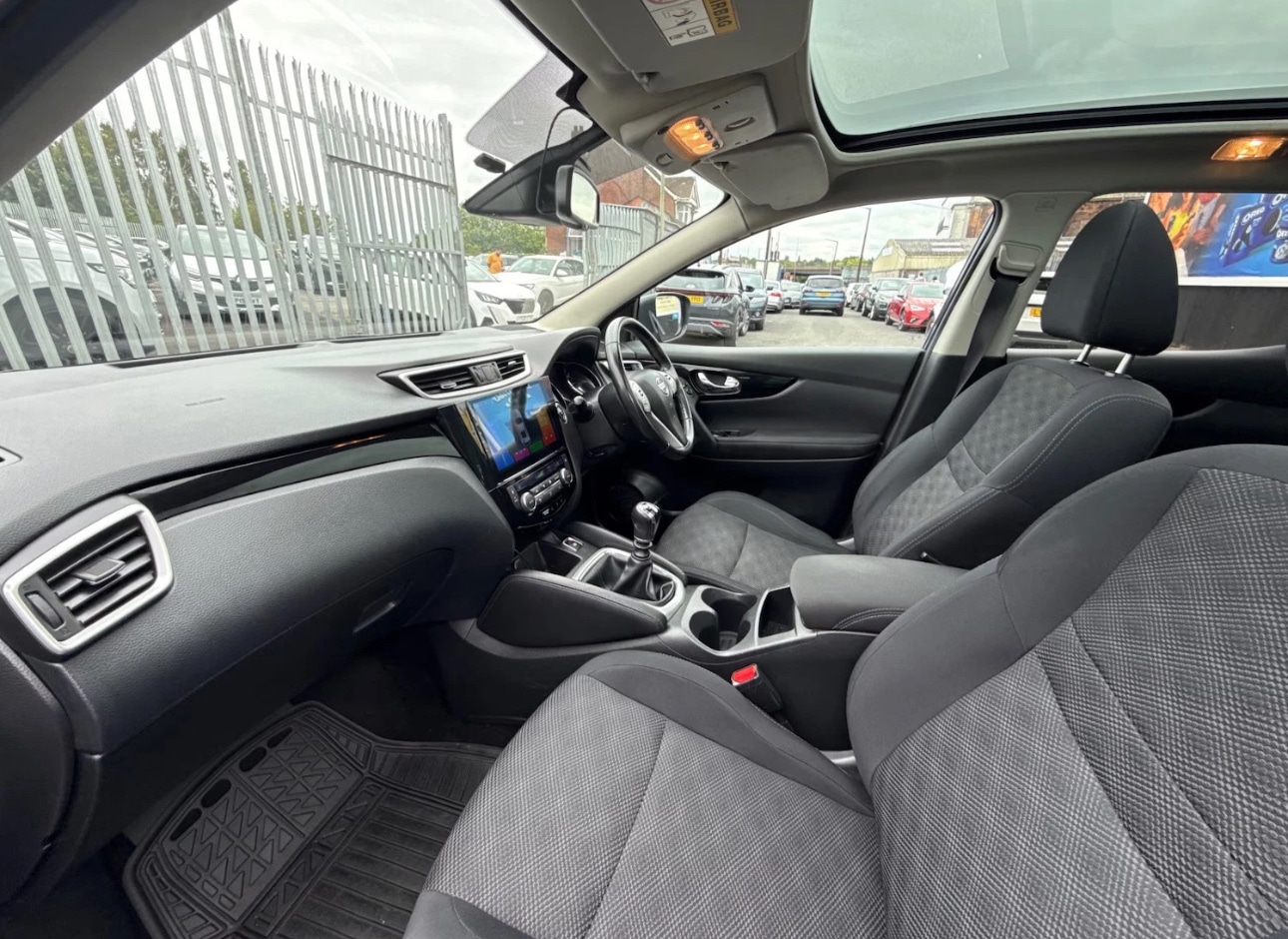 Used Nissan Qashqai 2017 for sale - 76375455: Photo 11