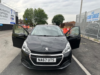 Used Peugeot 208 2017 for sale - 78926156: Photo