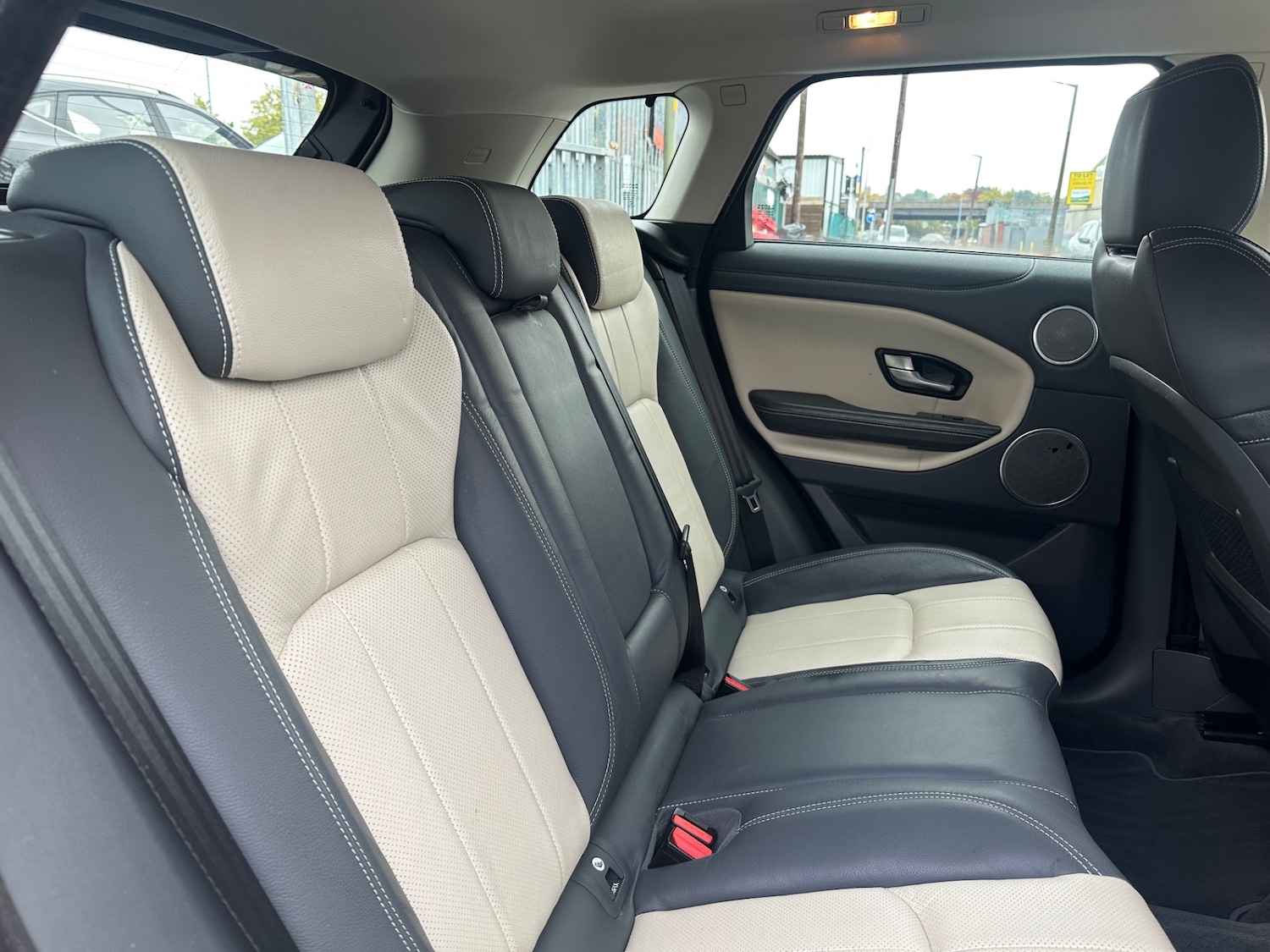 Used Land Rover Range Rover Evoque 2018 for sale - 76249757: Photo 21