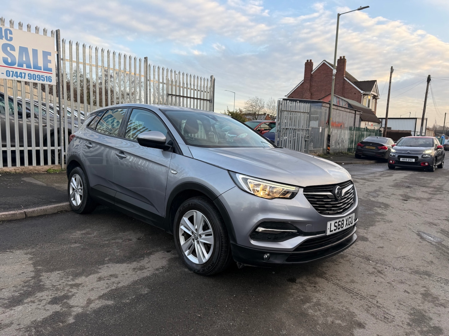Used Vauxhall Grandland X 2018 for sale - 76968658: Photo 2