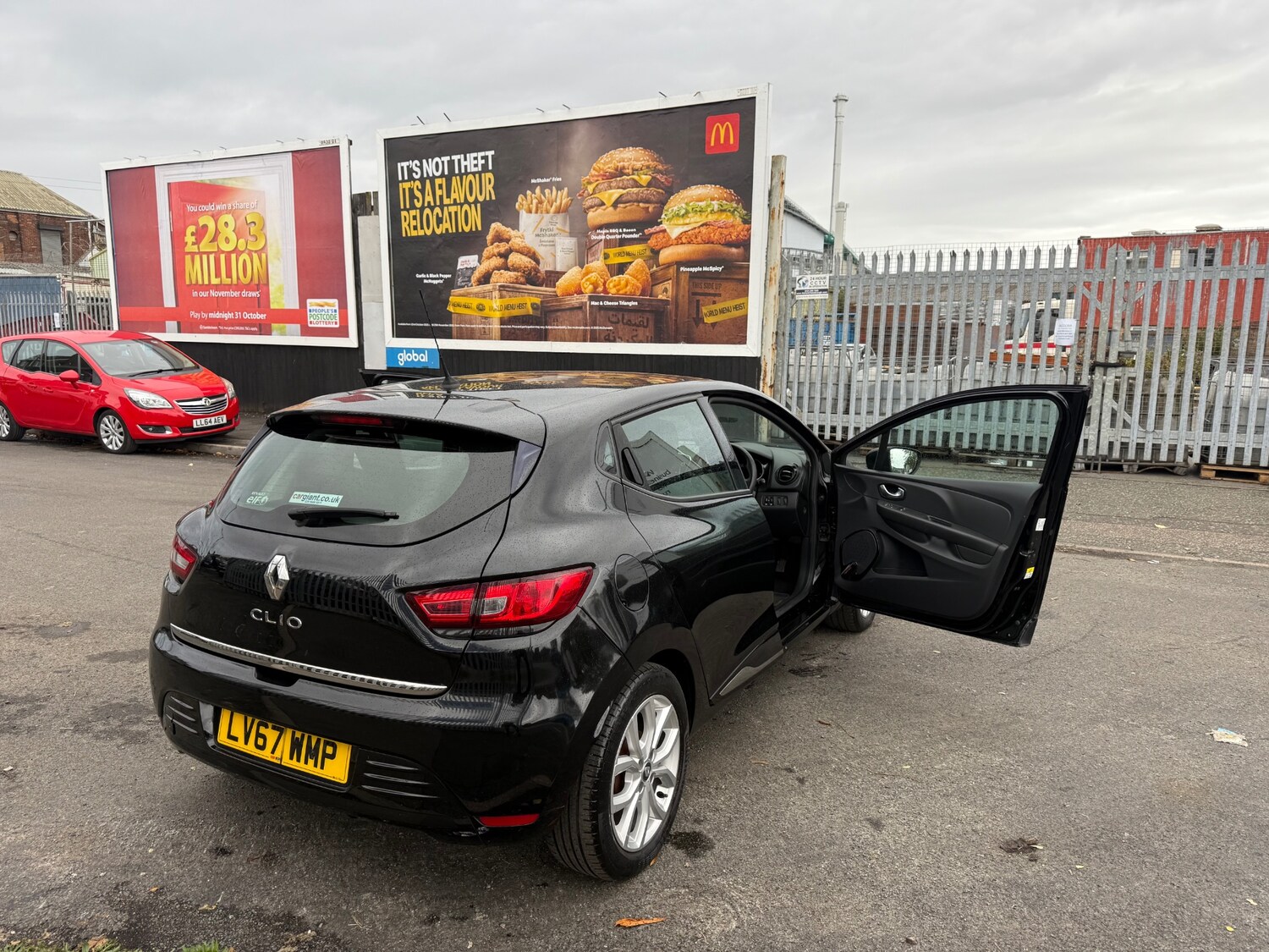 Used Renault Clio 2017 for sale - 76354989: Photo 13