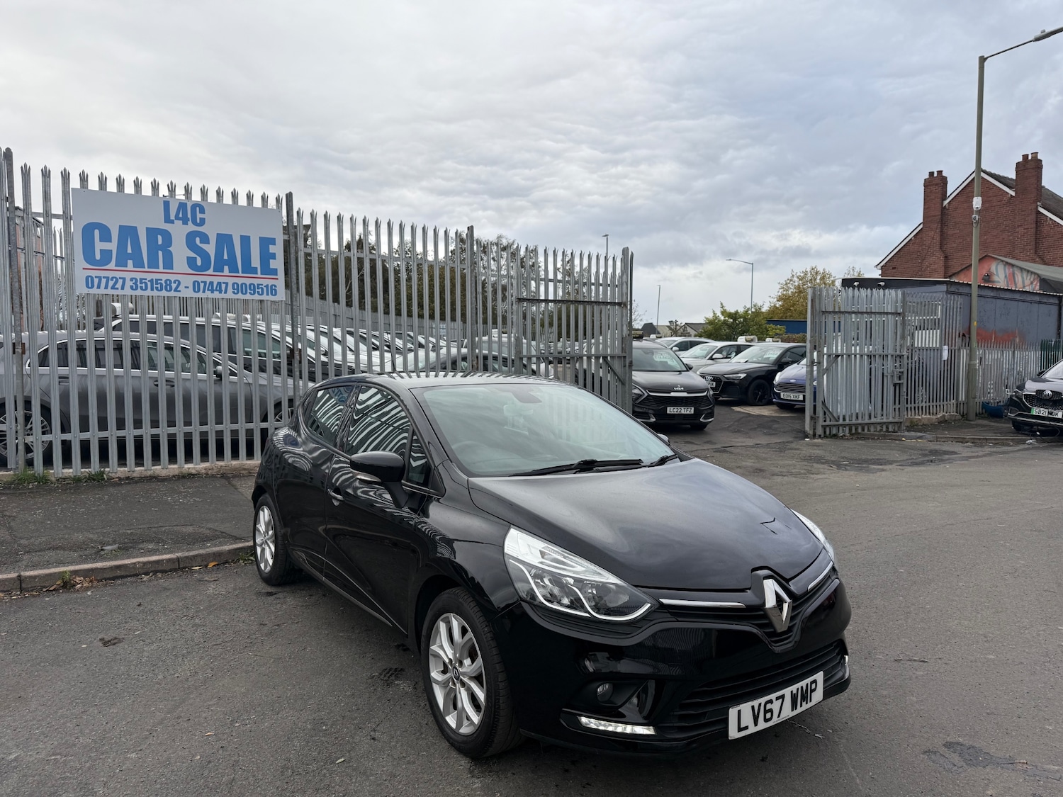 Used Renault Clio 2017 for sale - 76354989: Photo 3