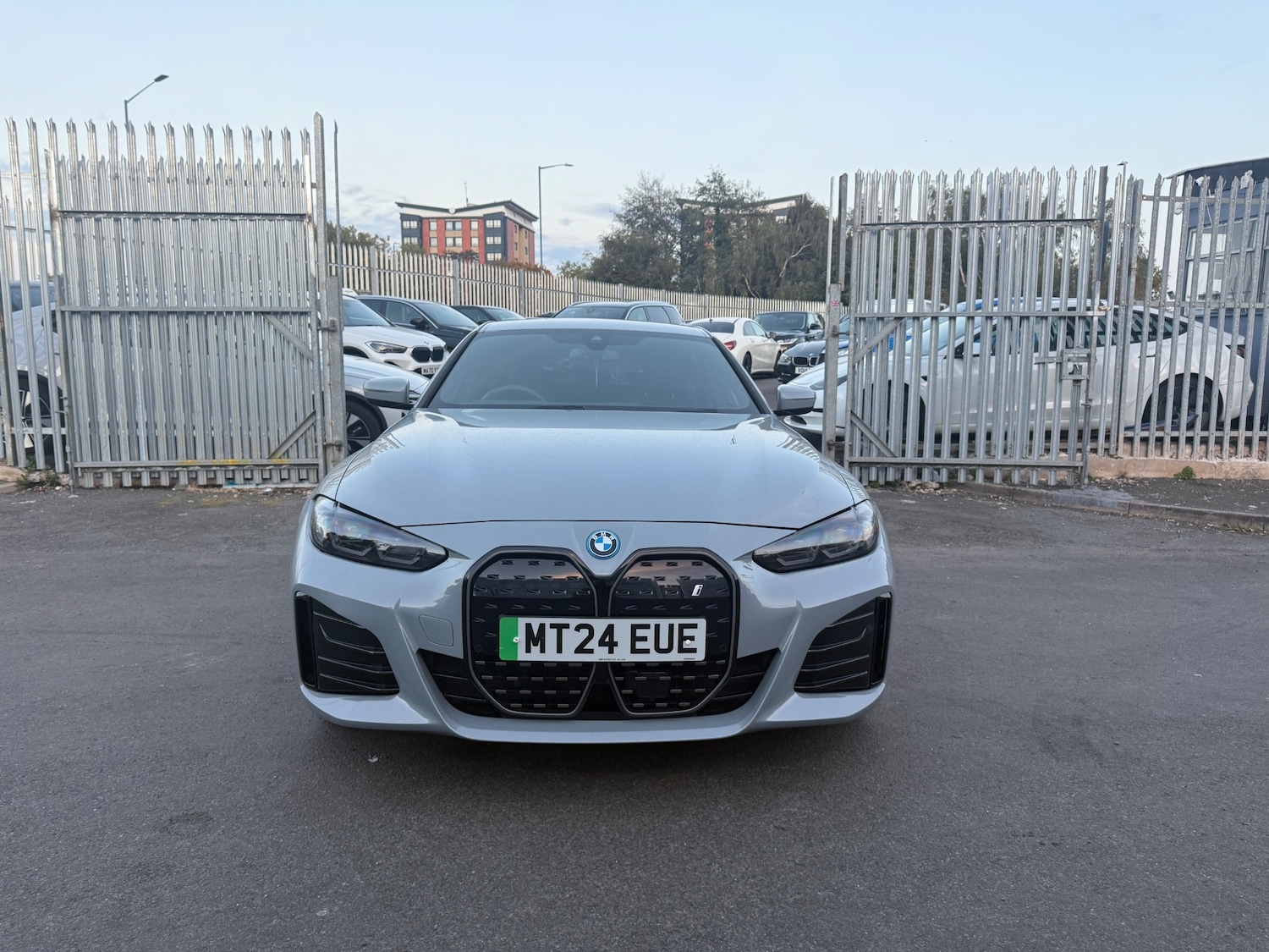 Used BMW i4 2024 for sale - 76196152: Photo 3