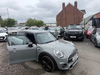 Used MINI Hatch 2020 for sale - 78615201: Photo