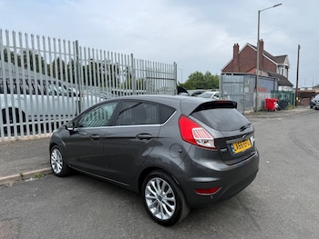 Used Ford Fiesta 2017 for sale - 75581413: Photo