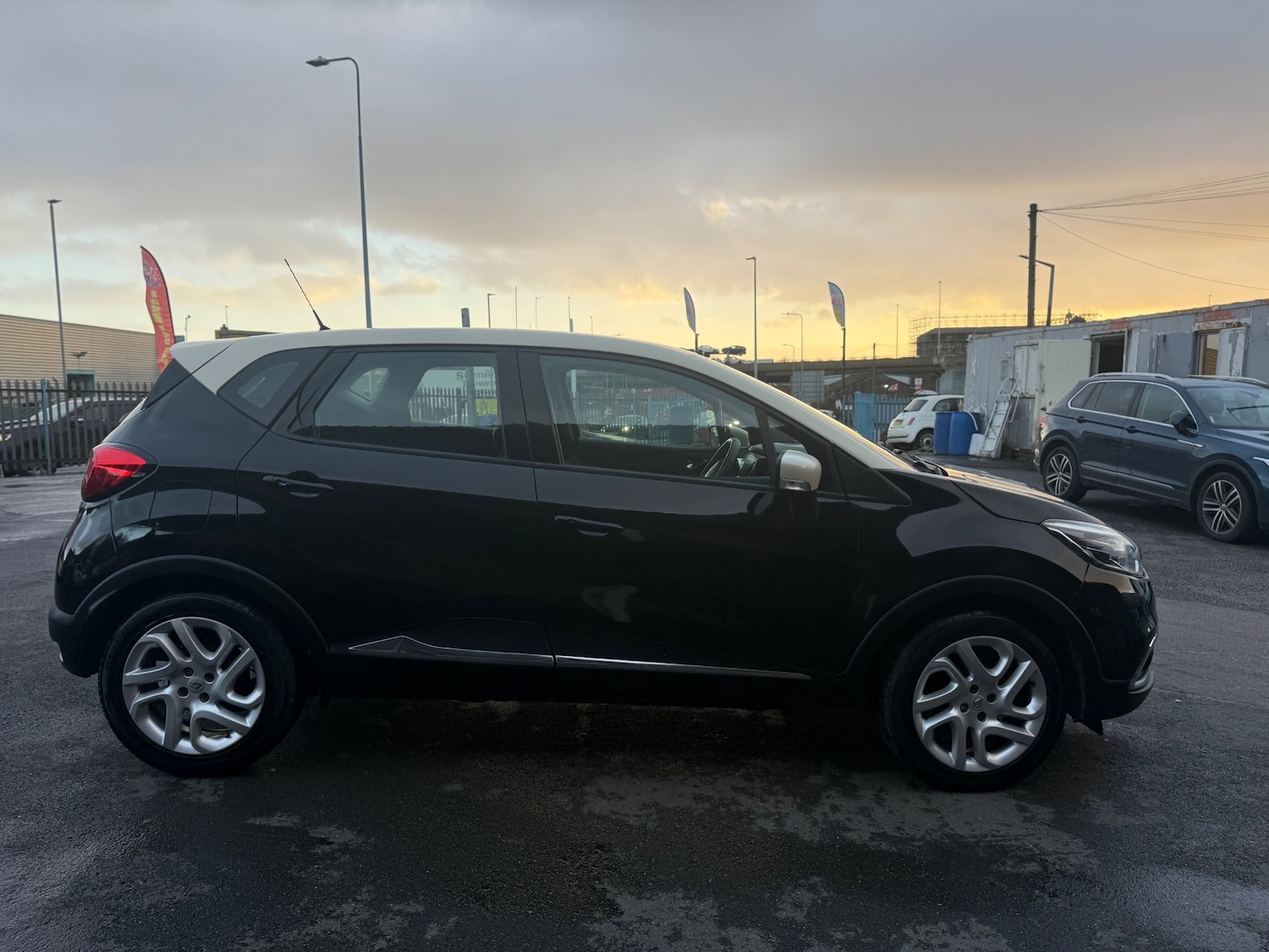 Used Renault Captur 2015 for sale - 76894517: Photo 12