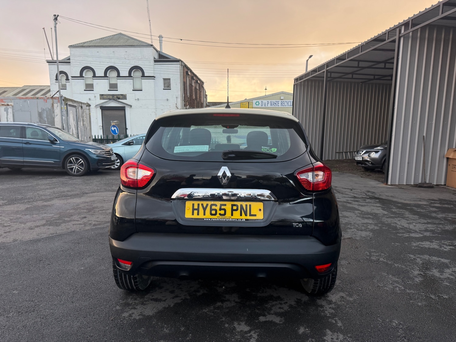 Used Renault Captur 2015 for sale - 76894517: Photo 9