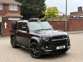 Used Land Rover Defender 2023 for sale - 78533303: Photo