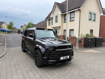 Used Land Rover Defender 2023 for sale - 78533303: Photo