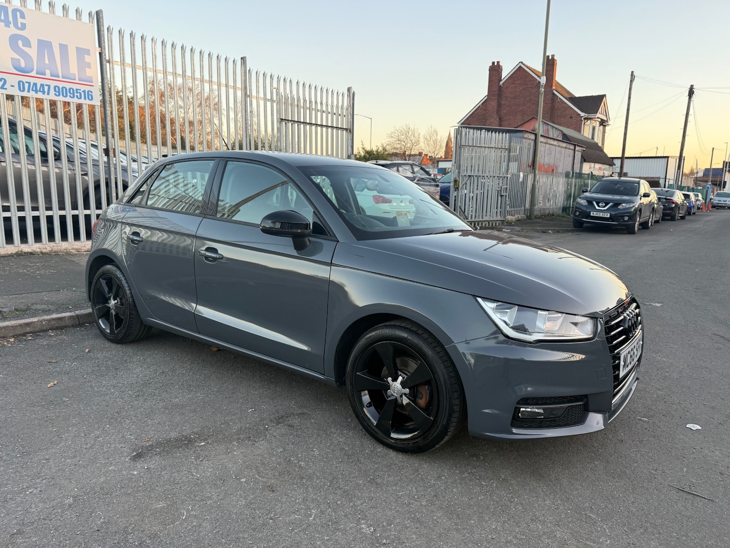 Used Audi A1 2016 for sale - 76602773: Photo 2