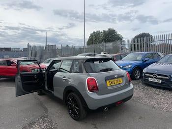 Used MINI Hatch 2019 for sale - 79703635: Photo