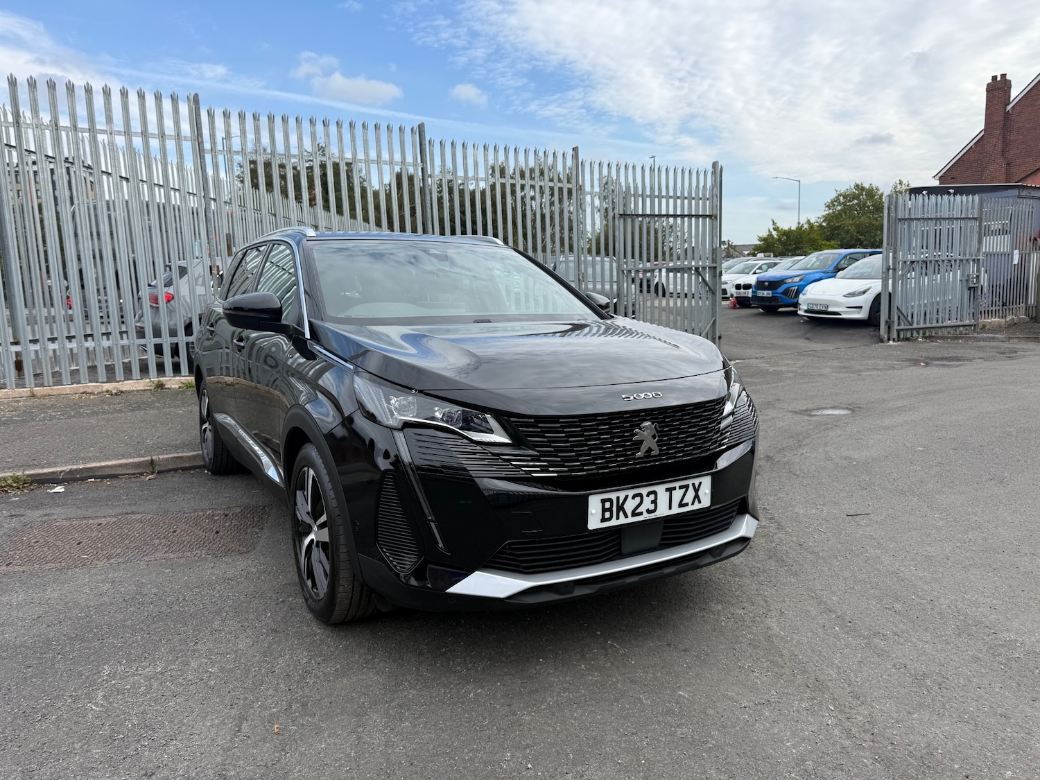 Used Peugeot 5008 2023 for sale - 76129119: Photo 14