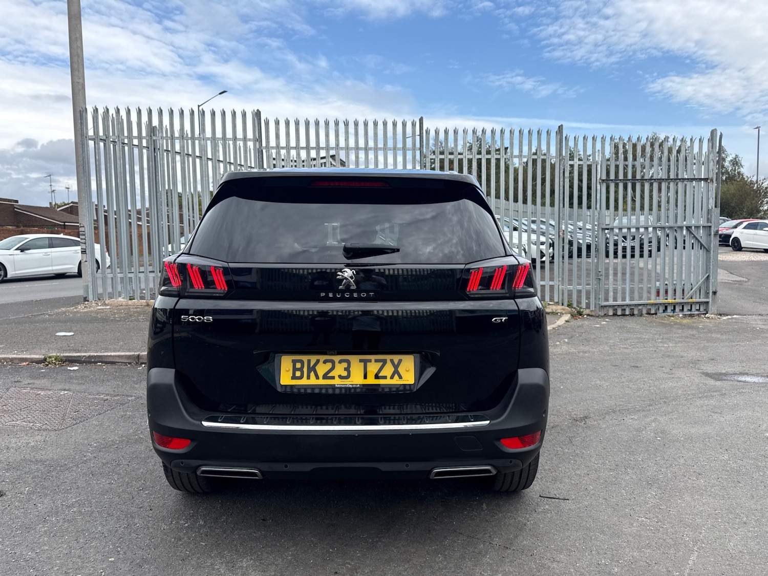 Used Peugeot 5008 2023 for sale - 76129119: Photo 28