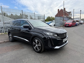 Used Peugeot 5008 2023 for sale - 76129119: Photo 2