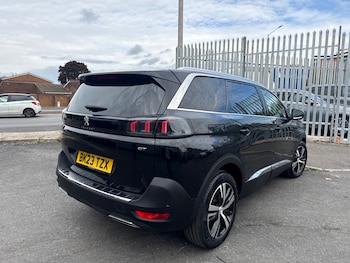 Used Peugeot 5008 2023 for sale - 76129119: Photo 3