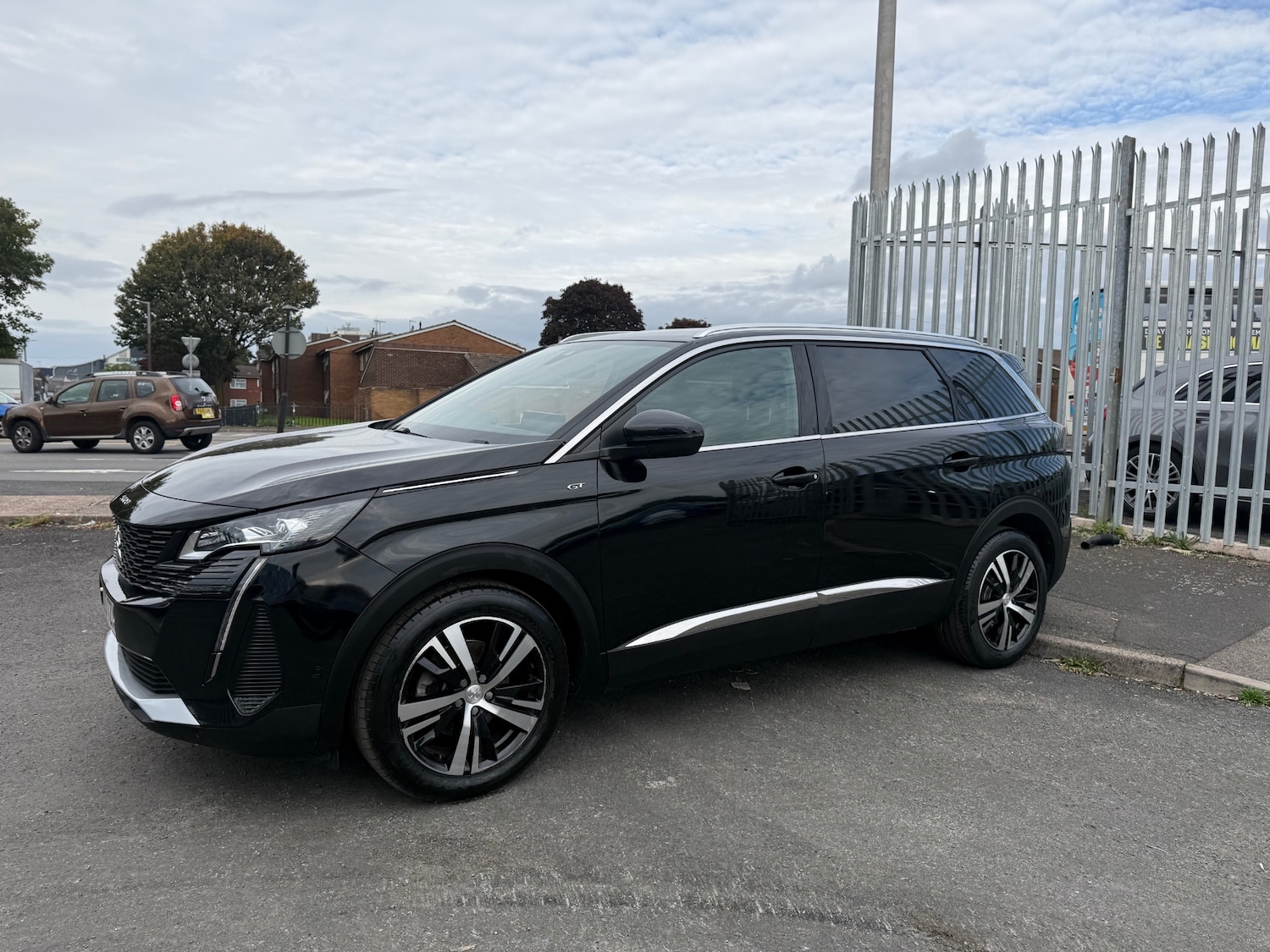 Used Peugeot 5008 2023 for sale - 76129119: Photo 4