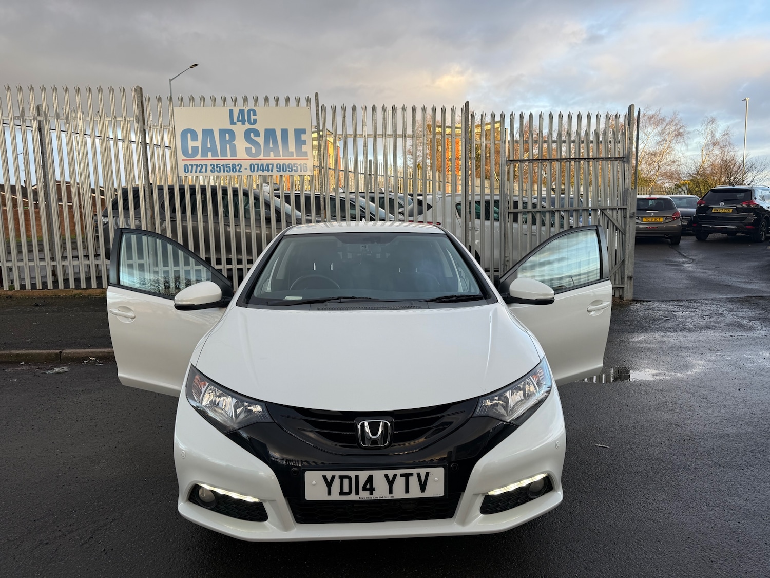 Used Honda Civic 2014 for sale - 77521703: Photo 12