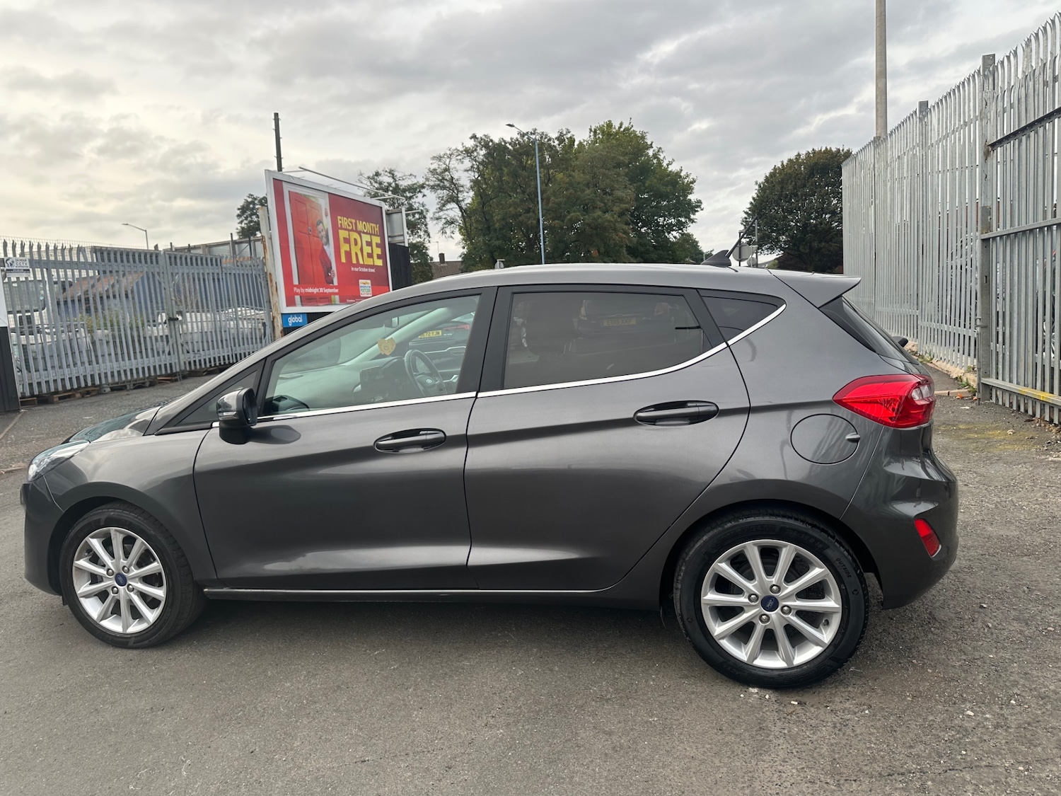 Used Ford Fiesta 2018 for sale - 76184046: Photo 4