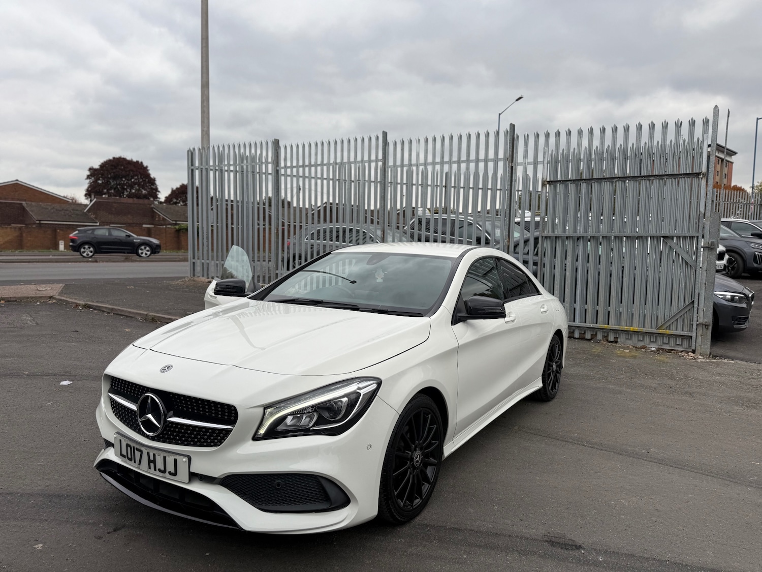 Used Mercedes-Benz CLA 2017 for sale - 76302154: Photo 2