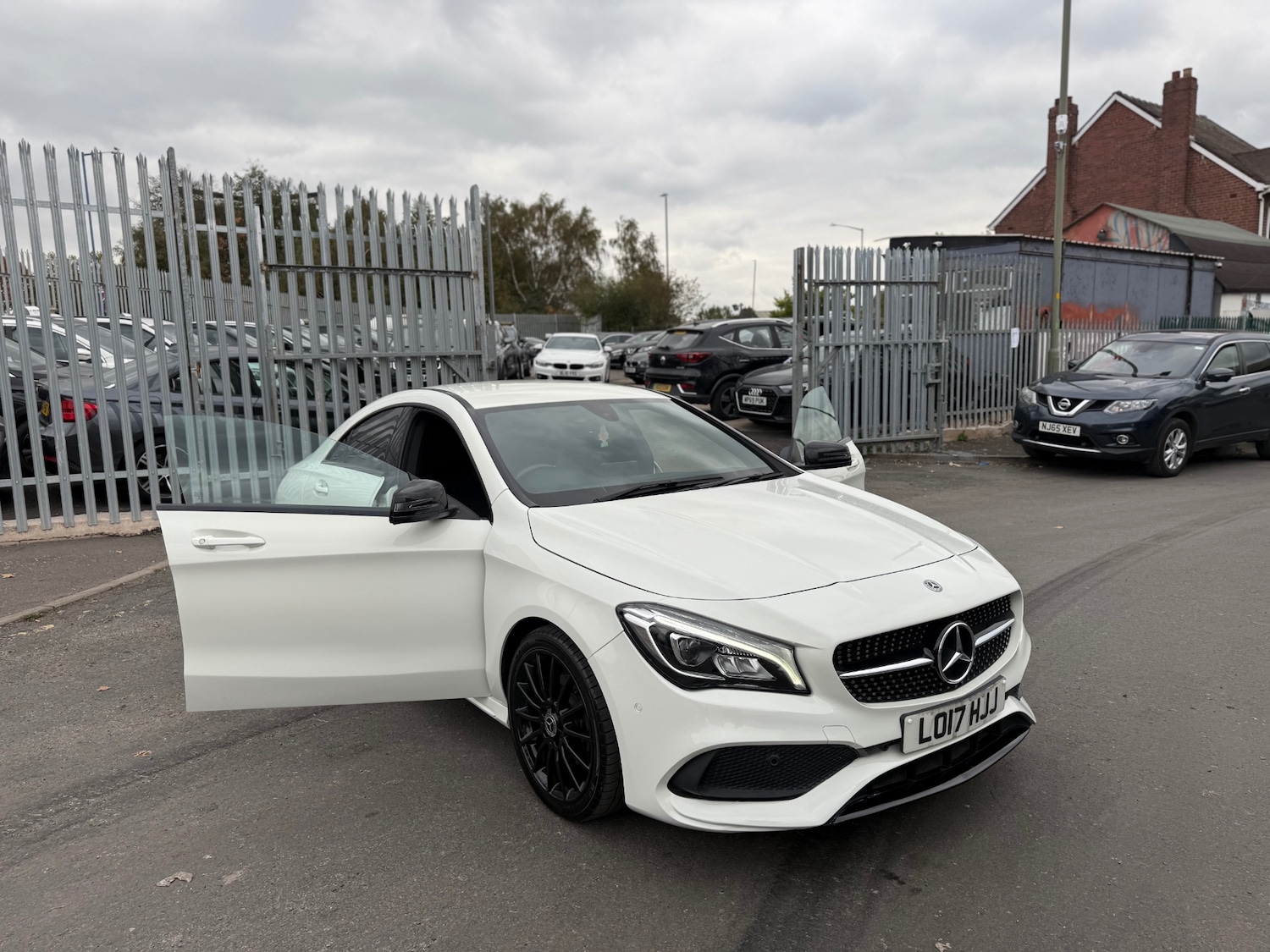 Used Mercedes-Benz CLA 2017 for sale - 76302154: Photo 3