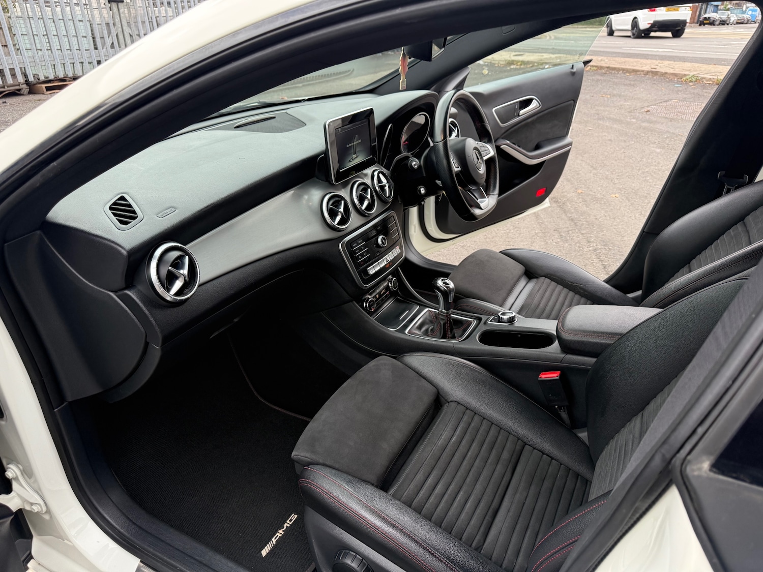 Used Mercedes-Benz CLA 2017 for sale - 76302154: Photo 5