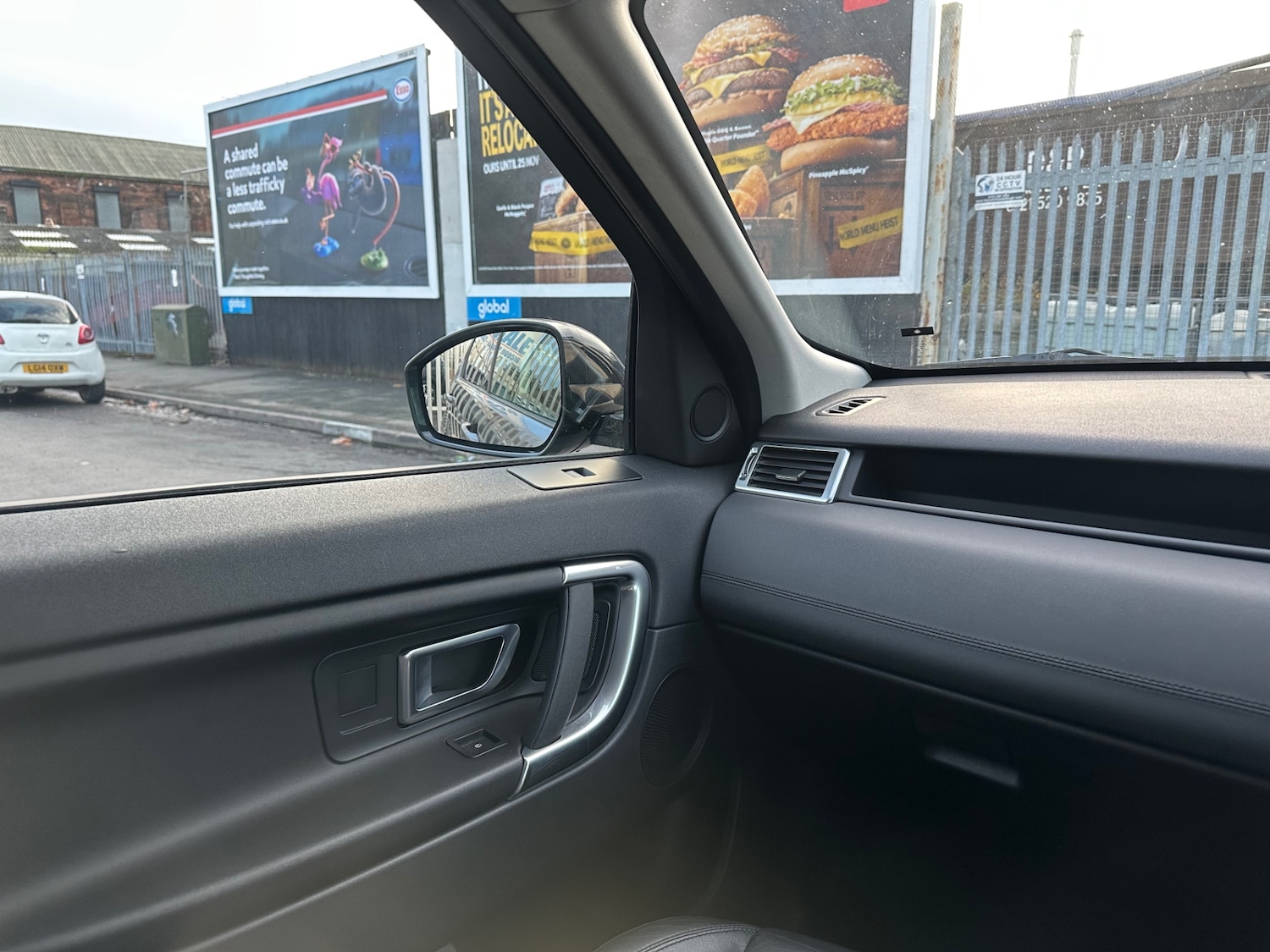 Used Land Rover Discovery Sport 2017 for sale - 76577321: Photo 17