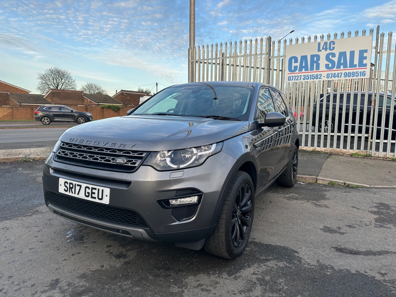 Used Land Rover Discovery Sport 2017 for sale - 76577321: Photo 4