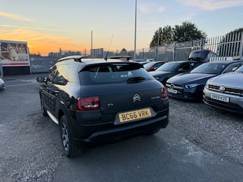 Used Citroen C4 Cactus 2017 for sale - 79620909: Photo