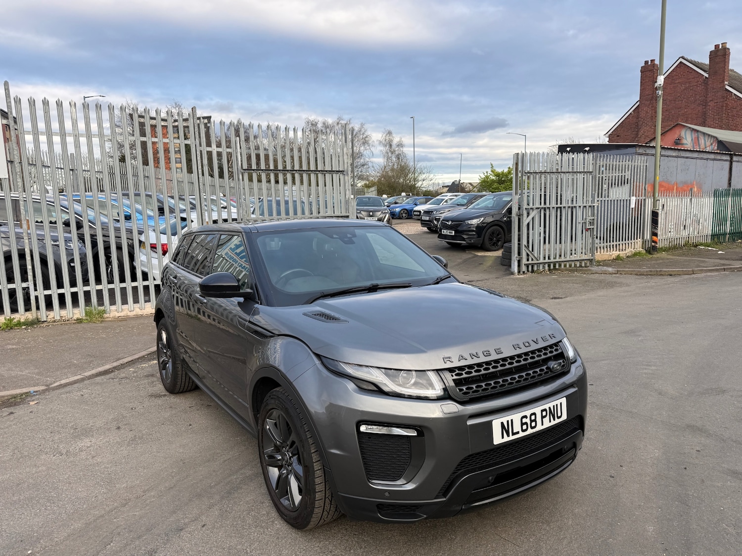 Used Land Rover Range Rover Evoque 2018 for sale - 78032138: Photo 2
