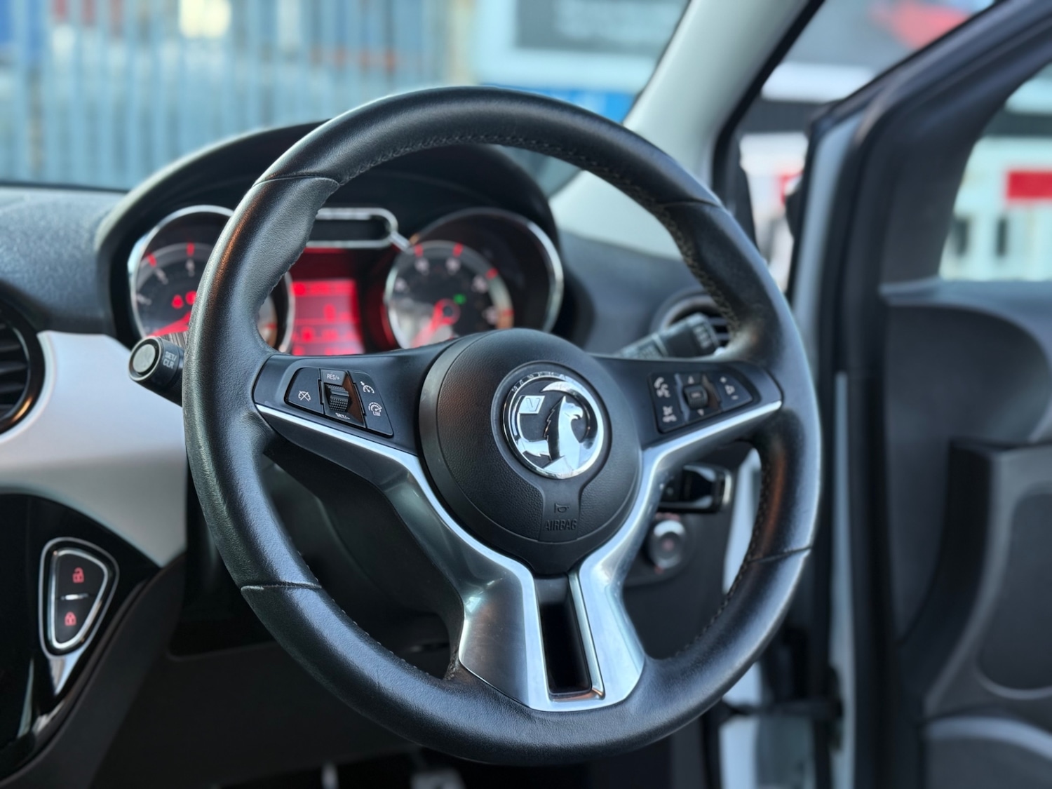 Used Vauxhall ADAM 2018 for sale - 76830432: Photo 11