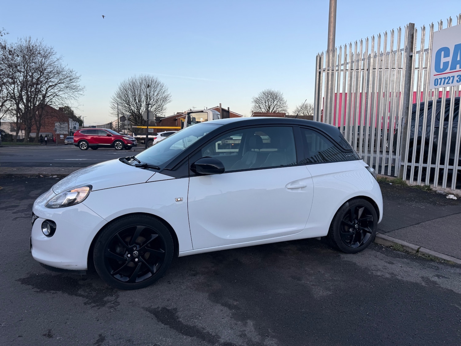 Used Vauxhall ADAM 2018 for sale - 76830432: Photo 2