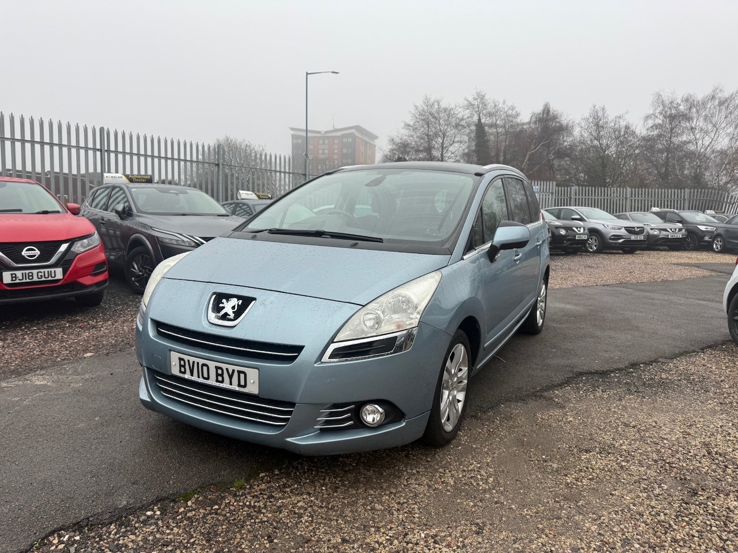 Used Peugeot 5008 2010 for sale - 77168482: Photo 2
