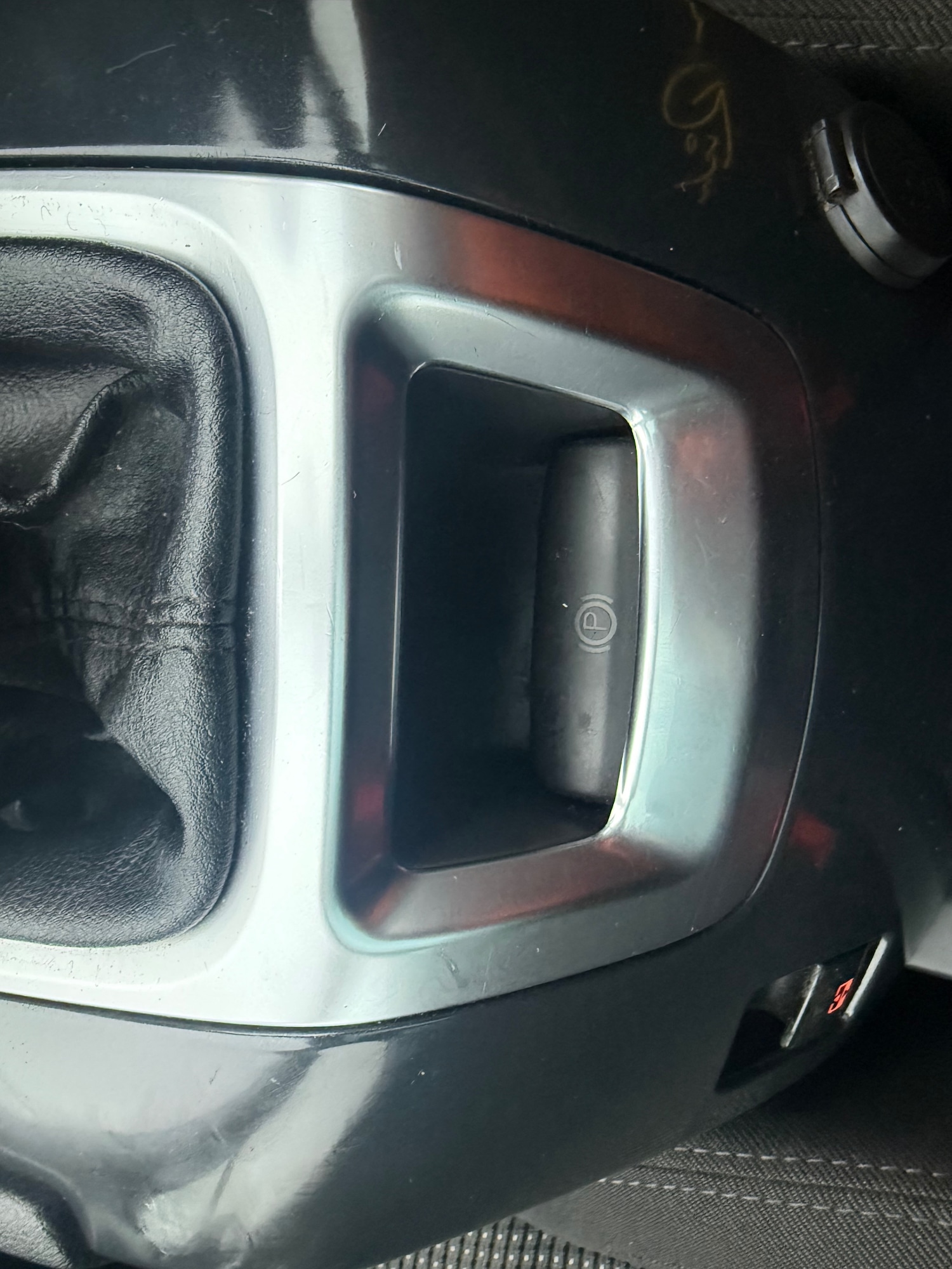 Used Peugeot 5008 2010 for sale - 77168482: Photo 25